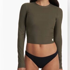 Vuori Long-Sleeve Dune Crew Neck Shirt Cropped Oregano Green XS